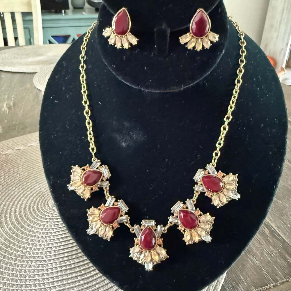 Chloe + Isabel Gold-Tone Red Teardrop Crystal Cluster Necklace and Earrings Set - Picture 3 of 7